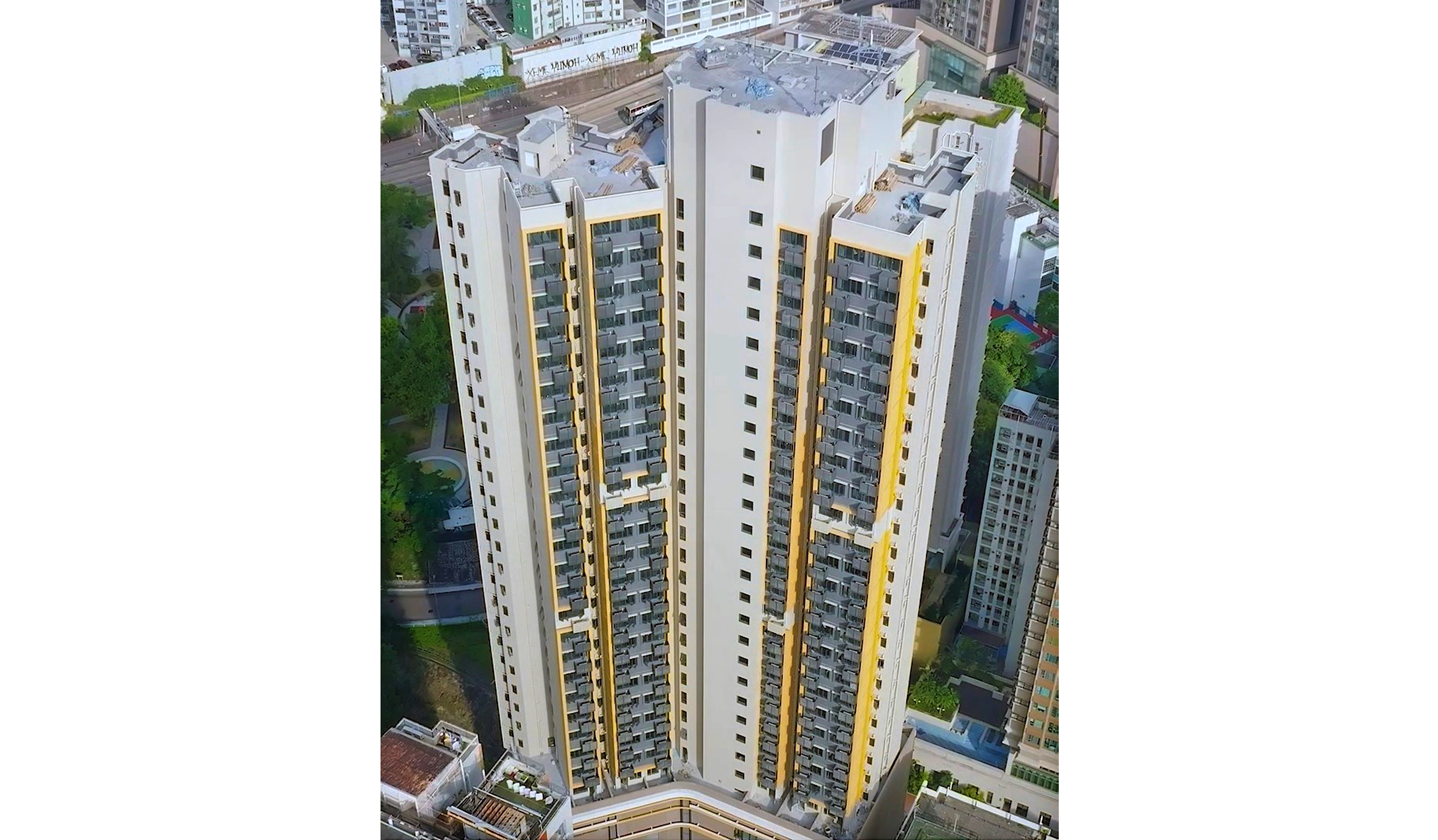 Located at 8 Lee Kung Street, Hung Hom, the Blissful Place is an age-friendly housing project providing 312 studio and one-bedroom flats.